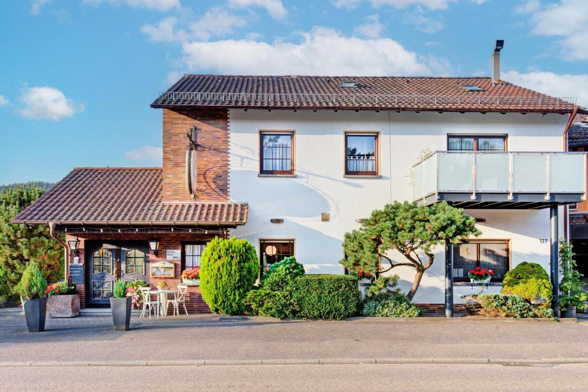 Apartment Landhotel Zum Storchennest Bann Bagian luar foto
